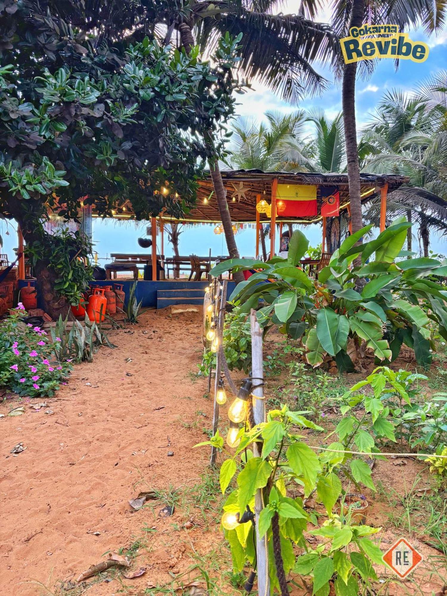 Revibe Beach Hostel Gokarna Gokarna  Exterior foto